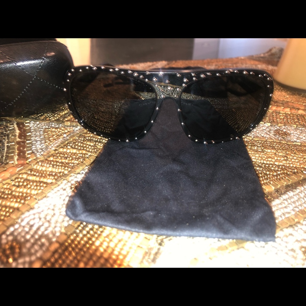 💯 Authentic 💯 Chanel Studded Sunglasses